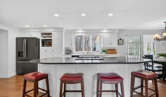 21 Greybirch Rd, Andover, MA 01810