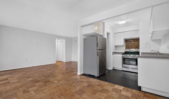 7753 PATRIOT Dr 54, Annandale, VA 22003