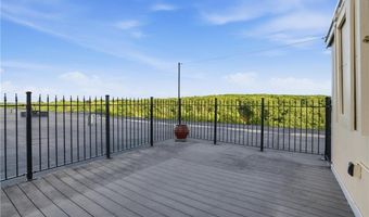 1 Tupperware Dr 316, North Smithfield, RI 02896