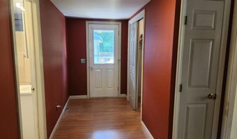 1082 W River Rd, Brattleboro, VT 05301