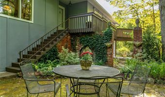 5 Hillcrest Rd E, Asheville, NC 28804