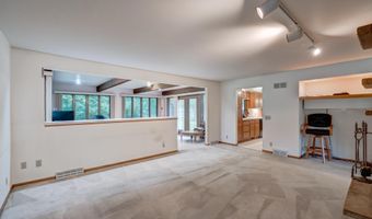 5241 Dommers Dr, Fitchburg, WI 53711
