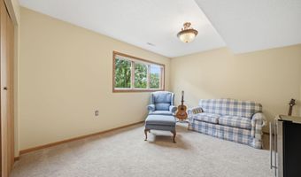 12568 Everest Ct E, Apple Valley, MN 55124
