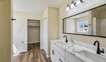 997 Bell Cir, Arlington, WI 53911