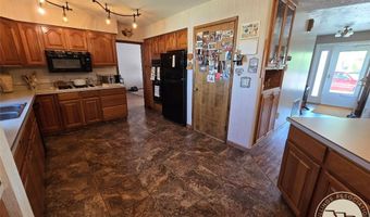 315 S 4th St W, Baker, MT 59313