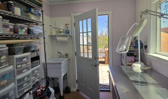 107 Mountain View Ave, Bisbee, AZ 85603