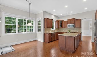 6615 Springs Mill Rd, Charlotte, NC 28277