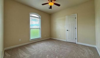 70 Gates Ln, Batesville, AR 72501