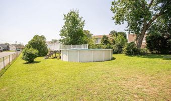 836 DEVENNEY Dr, Bellmawr, NJ 08031