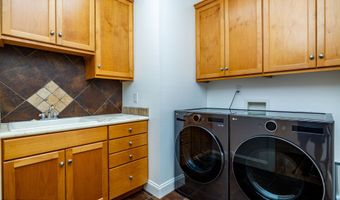 203 Heighton Ct, Alcoa, TN 37701