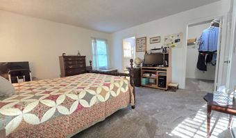 16 Cottonwood Dr, Barnegat, NJ 08005