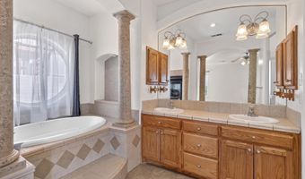 7419 Wadi Musa Dr NE, Albuquerque, NM 87122