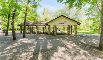 2725 S WALTER REED Dr B, Arlington, VA 22206