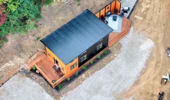 576 Pine Grove Rd, Beattyville, KY 41311