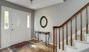 13 AVALON Ct, Bethesda, MD 20816