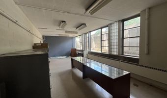 2222 8th St, Bedford, IN 47421