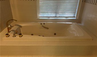 905 Meadow Ln, Anderson, SC 29621