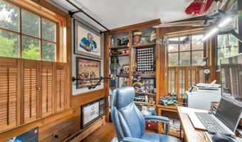 64 N Amherst Rd, Bedford, NH 03110