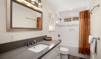 785 W Kuiaha Rd, Haiku, HI 96708
