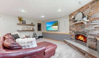 3405 Pawnee Dr SE, Alexandria, MN 56308