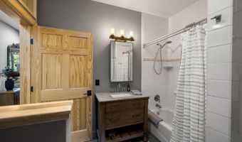 1641 Meadowview Rd, Arnold, CA 95223