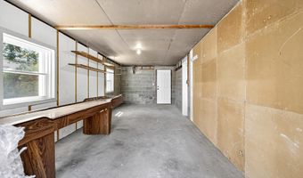 910 MONROE Ter, Dover, DE 19904