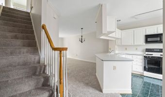6908 FAIRFAX Dr 306, Arlington, VA 22213