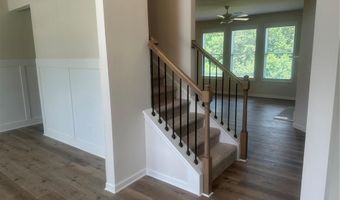 326 Rodeo Dr, Auburn, GA 30011