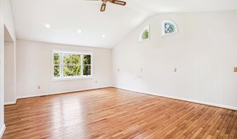 6200 VERNE St, Bethesda, MD 20817