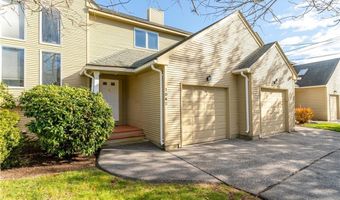 104 Palmer Dr, North Providence, RI 02904