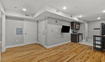 381 COMMUNIPAW Ave 1B, Lyndhurst, NJ 07304