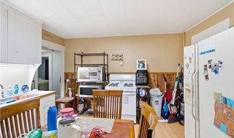 14 Garfield Ave, East Providence, RI 02916