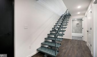 1825 CALLOWHILL St 102, Philadelphia, PA 19130
