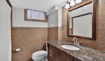 2526 Kellogg Ave, Ames, IA 50010