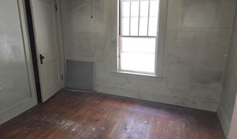20 Western Ave, Auburn, ME 04210