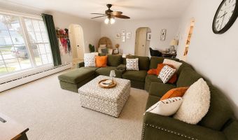 203 N Cross St, Angola, IN 46703