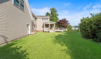 26 Westmoreland St, Narragansett, RI 02882