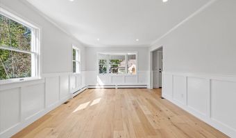 94 Carman Pl, Amityville, NY 11701