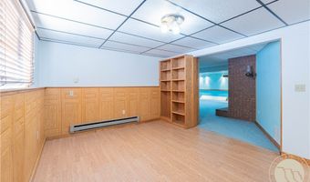 3953 Rimrock Rd, Billings, MT 59102