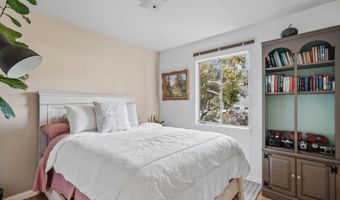 8045 Laird St, La Mesa, CA 91942