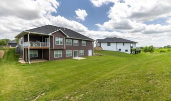 2207 Eldie, Asbury, IA 52002