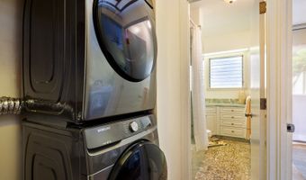 2118 Kuhio Ave 302, Honolulu, HI 96815