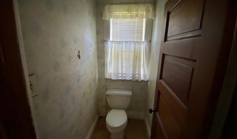 319 N 10th St, Atchison, KS 66002