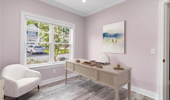 23 MIDDLEBERRY Ln, East Greenwich, RI 02818
