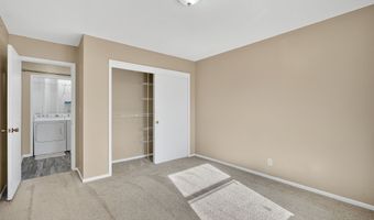 1915 NW Hickory Ln 8, Ankeny, IA 50023