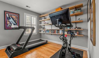 10 Grove Ct 20, Asbury Park, NJ 07712