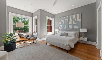 111 8TH St SE, Washington, DC 20003