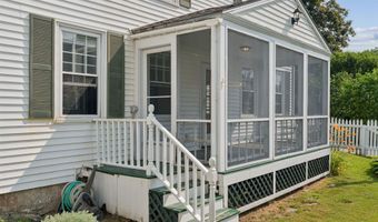 26 Grove St, Bath, ME 04530