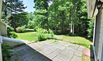 220 Arch Rd, Avon, CT 06001