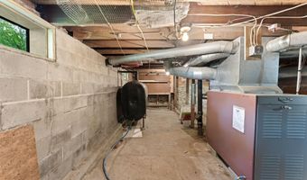 202 Norfolk St, Bangor, ME 04401